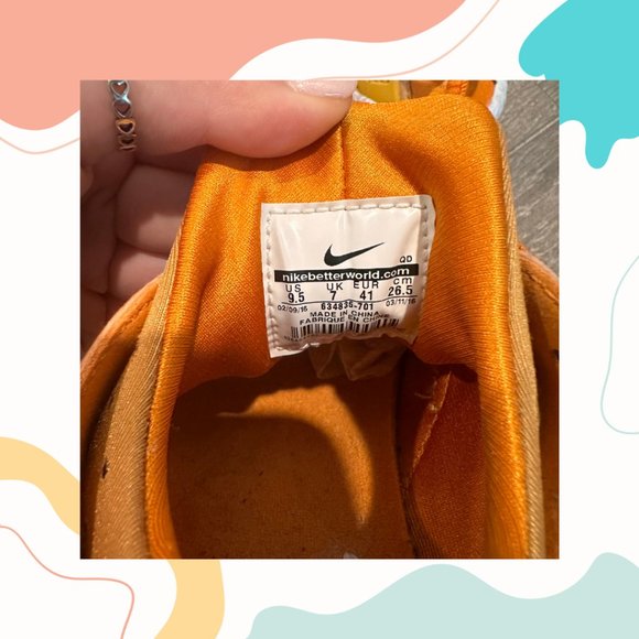 Nike Air Huarache Gold Shoes size US 9.5 - Picture 6 of 7